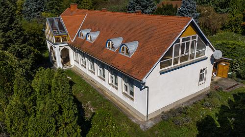 Tradicionális stílus.  Eladó egy történelmi épület.