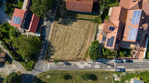 Balaton property.  It is a plot with a valid building permit and a ready-made building plan. The real estate has a quiet and central location.