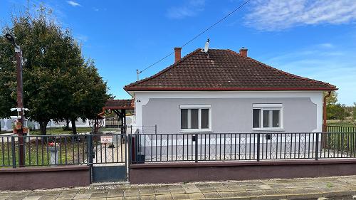 Renovated house near Balaton with a garden in a small, quiet community